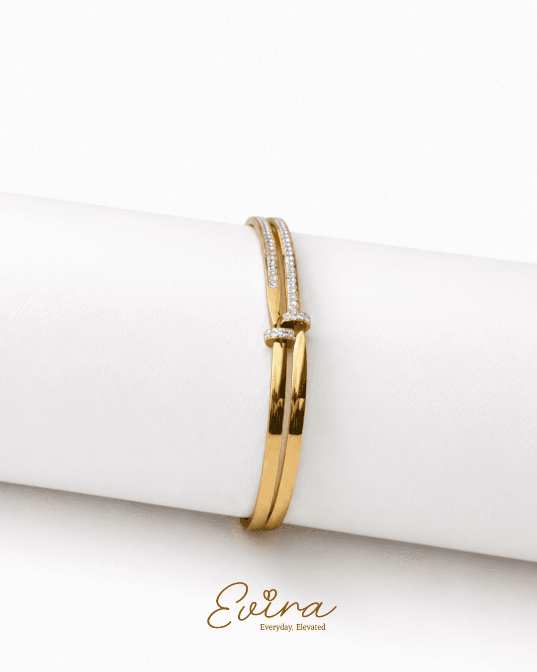 VELOUR DIAMOND CUFF